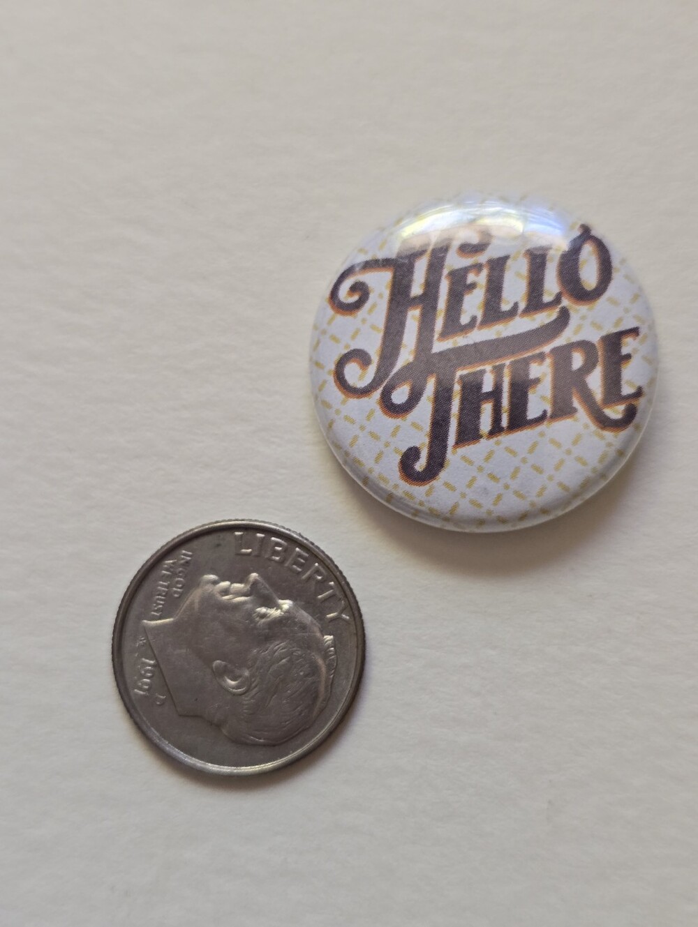 Hello There Round Button Pin - Picture 2 of 3